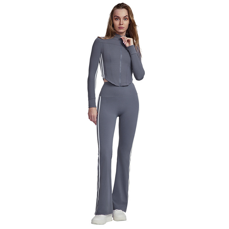 Ensemble de sport rayé pour fe - Yoga Fitness Stretching avis et prix
