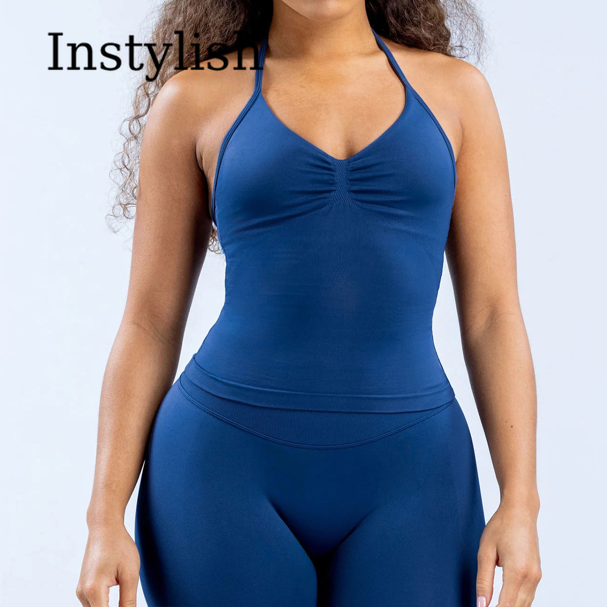 Ensemble de yoga sans couture  - Yoga & Fitness Classes By Niharika Zirakpur Reviews avis et prix